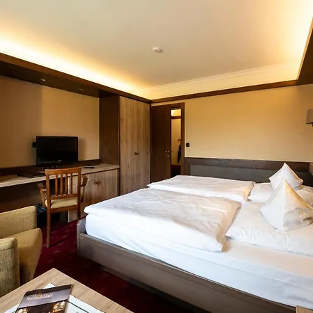 Steinbach-hotel Hotel 4*