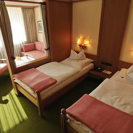 Steinbach-hotel - Inklusive Chiemgaukarte 4* ルーポルディング