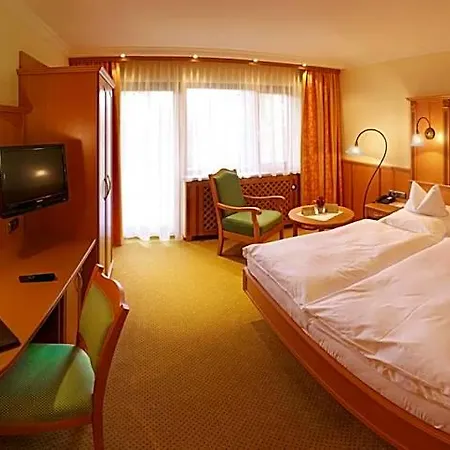 فندق Steinbach-hotel - Inklusive Chiemgaukarte 4*